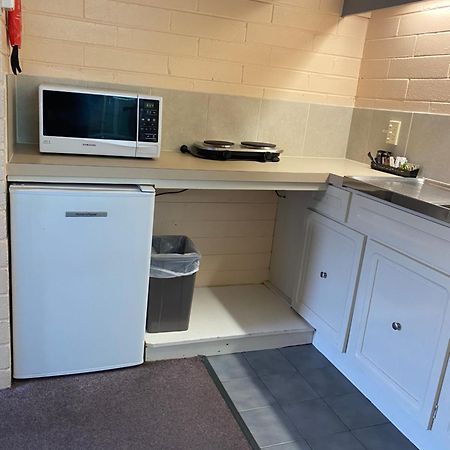 Mahogany Motel Warrnambool Extérieur photo