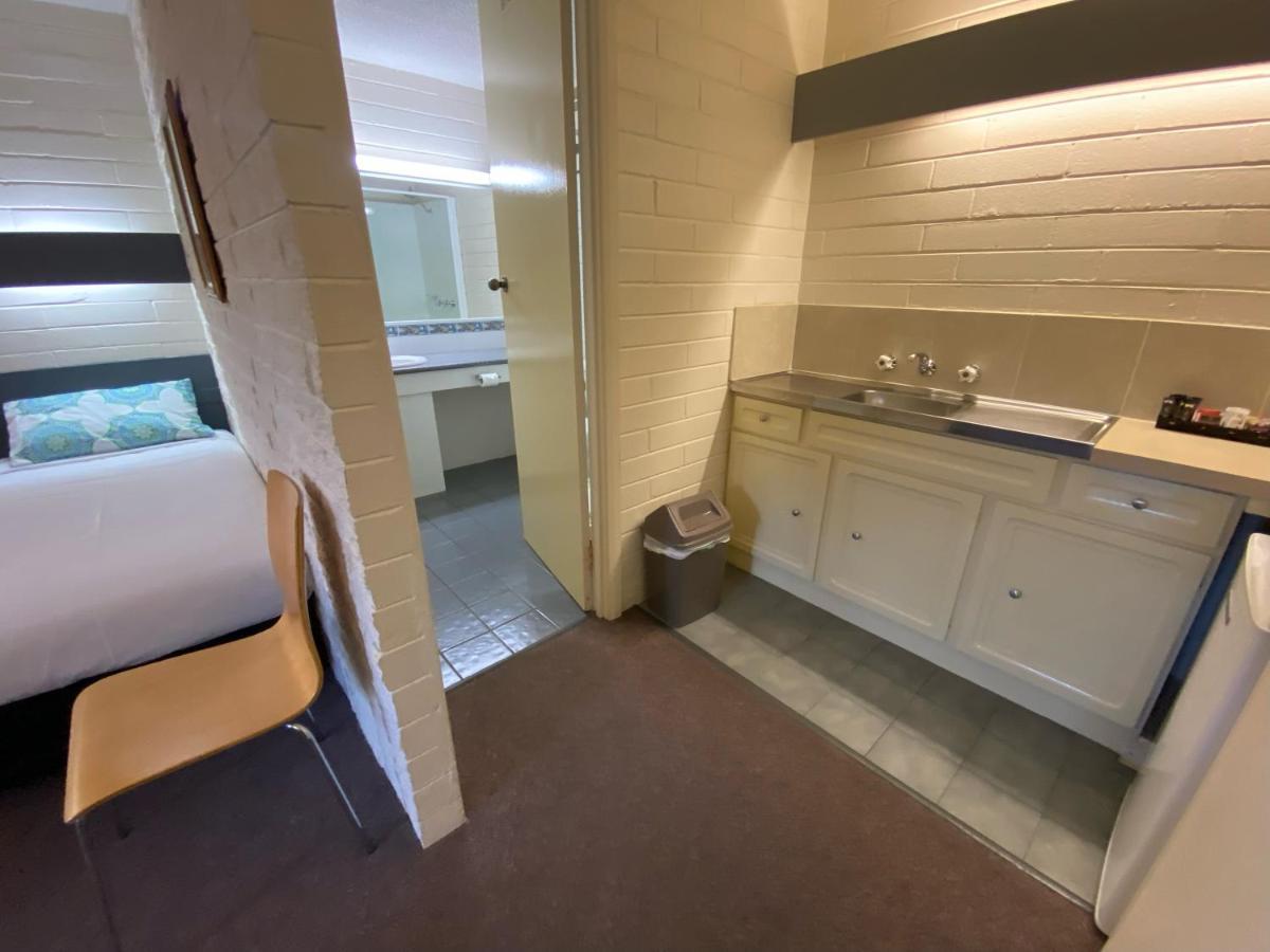 Mahogany Motel Warrnambool Extérieur photo